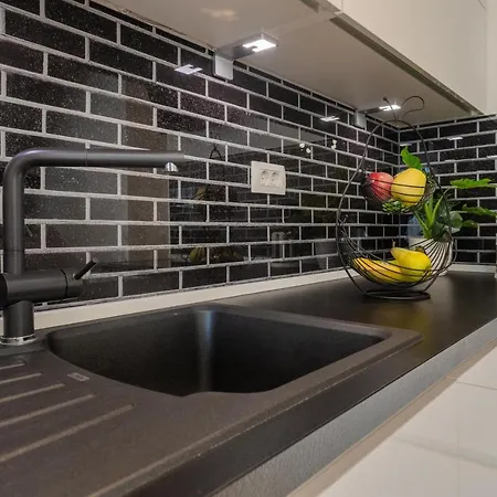 Apartment Tikvarin, Kastel Kambelovac *