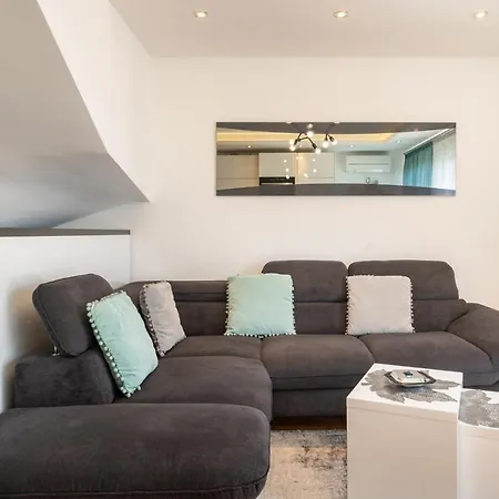 Apartment Tikvarin, Kastel Kambelovac