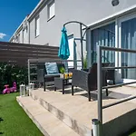 Tikvarin, Kastel Kambelovac Kaštela