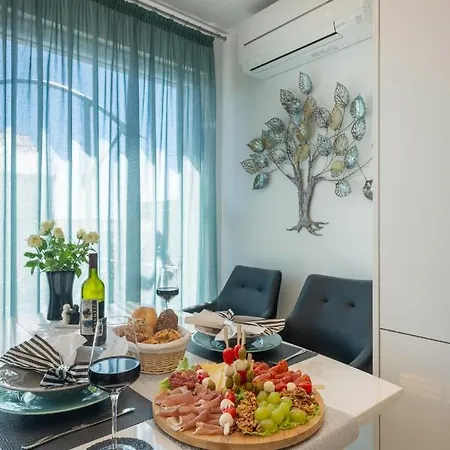 Tikvarin, Kastel Kambelovac Apartament Kaštela